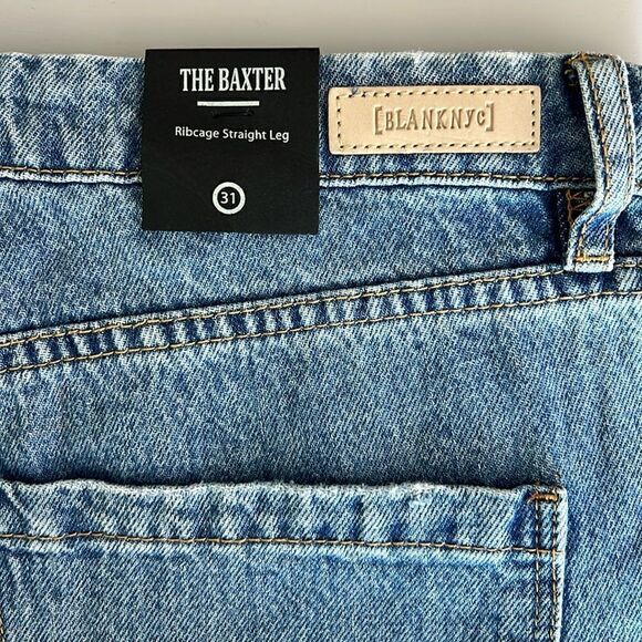 NWT BLANK NYC Baxter Rib Cage Jean With Ripped Knee Size 31 - Picture 5 of 16